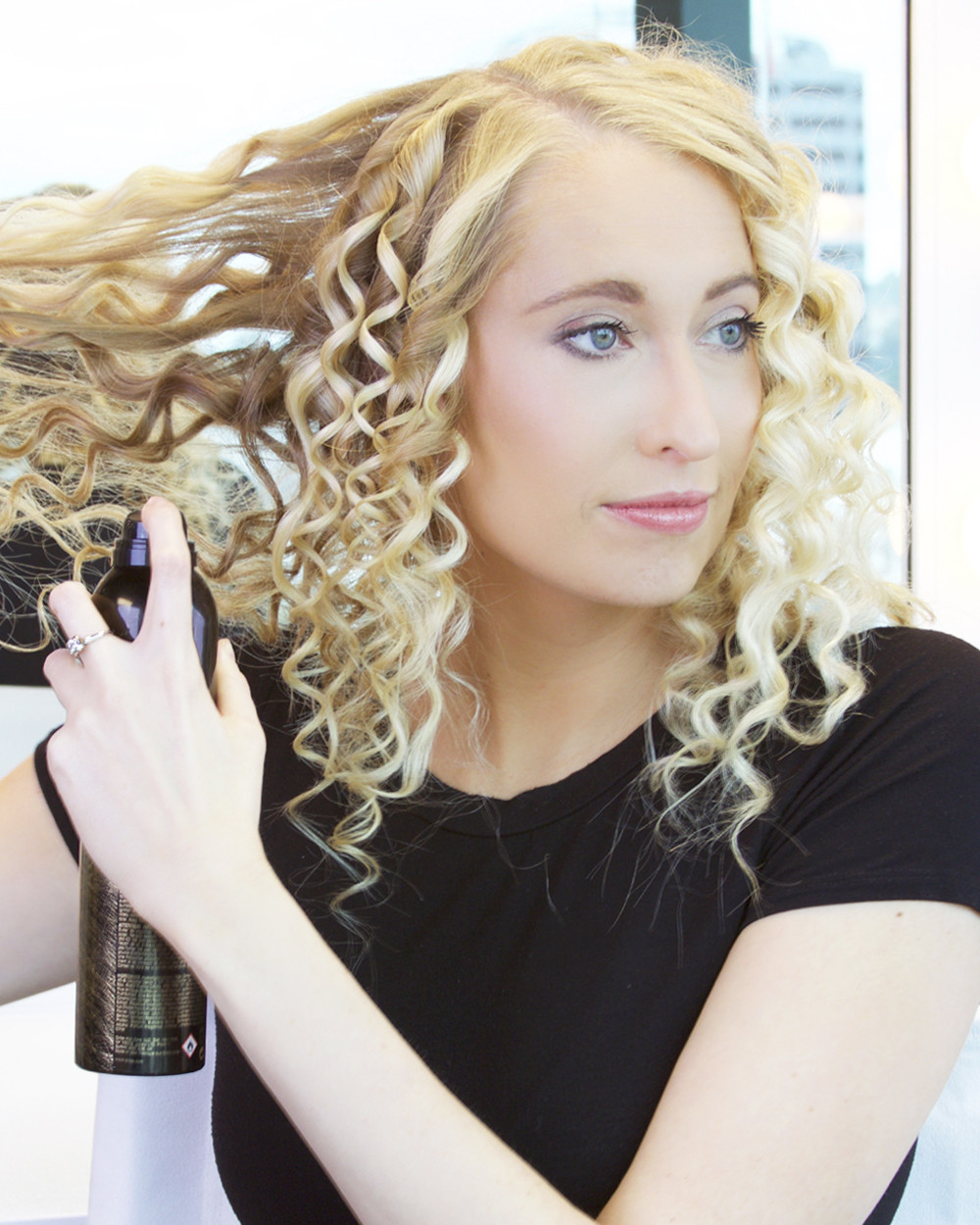 You Re 5 Steps Away From Shakira Inspired Voluminous Curls E Online Ca
